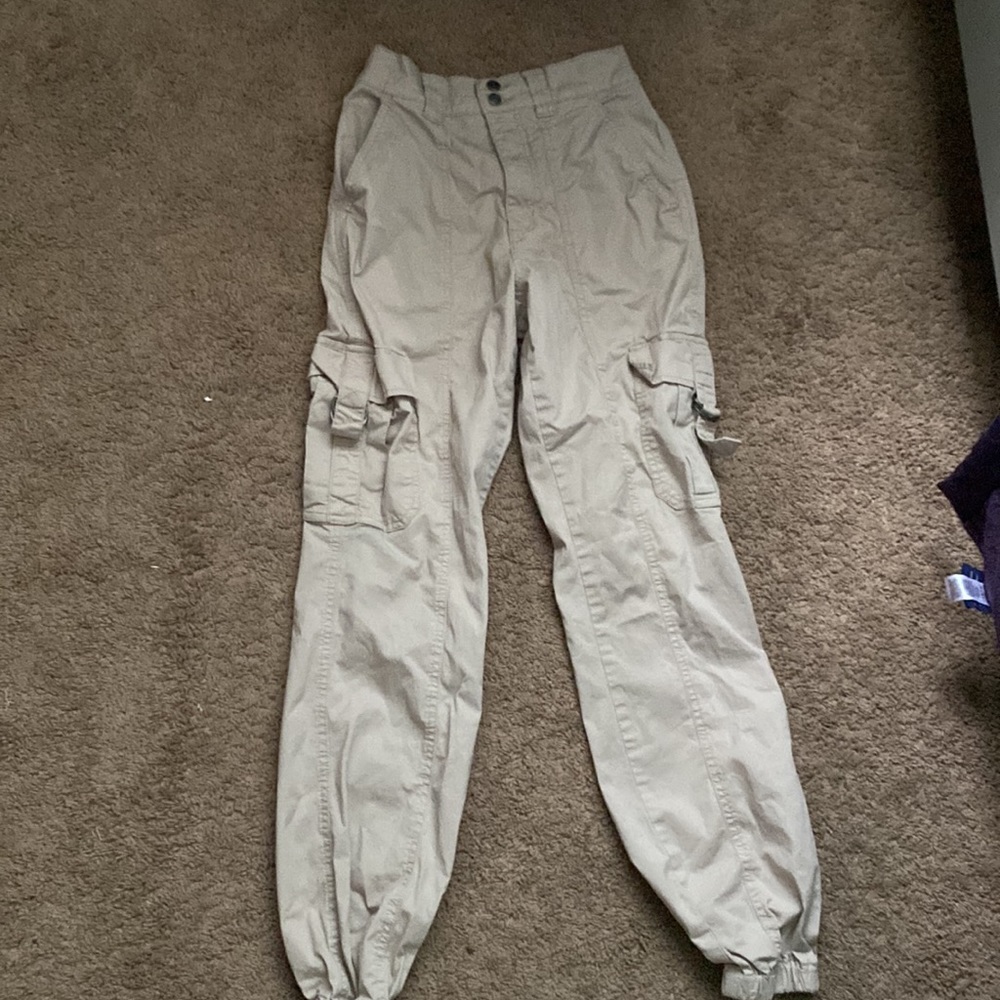 Garage cargo pants in size xs